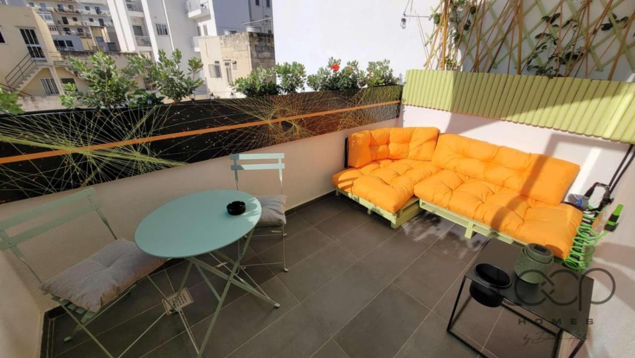 Modern - 50 M From Sea - Free Wi-Fi - Super Cool - Terrace - Fully Air-Conditioned St. Paul's Bay Exteriör bild