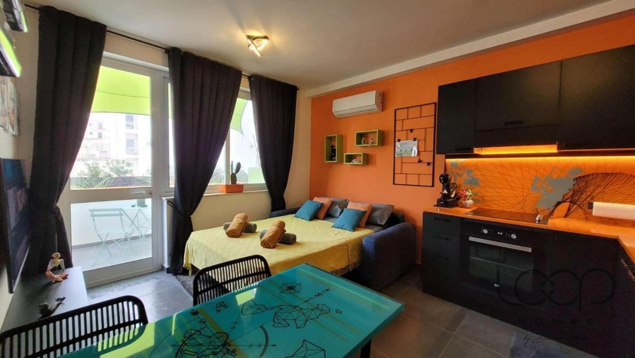 Modern - 50 M From Sea - Free Wi-Fi - Super Cool - Terrace - Fully Air-Conditioned St. Paul's Bay Exteriör bild
